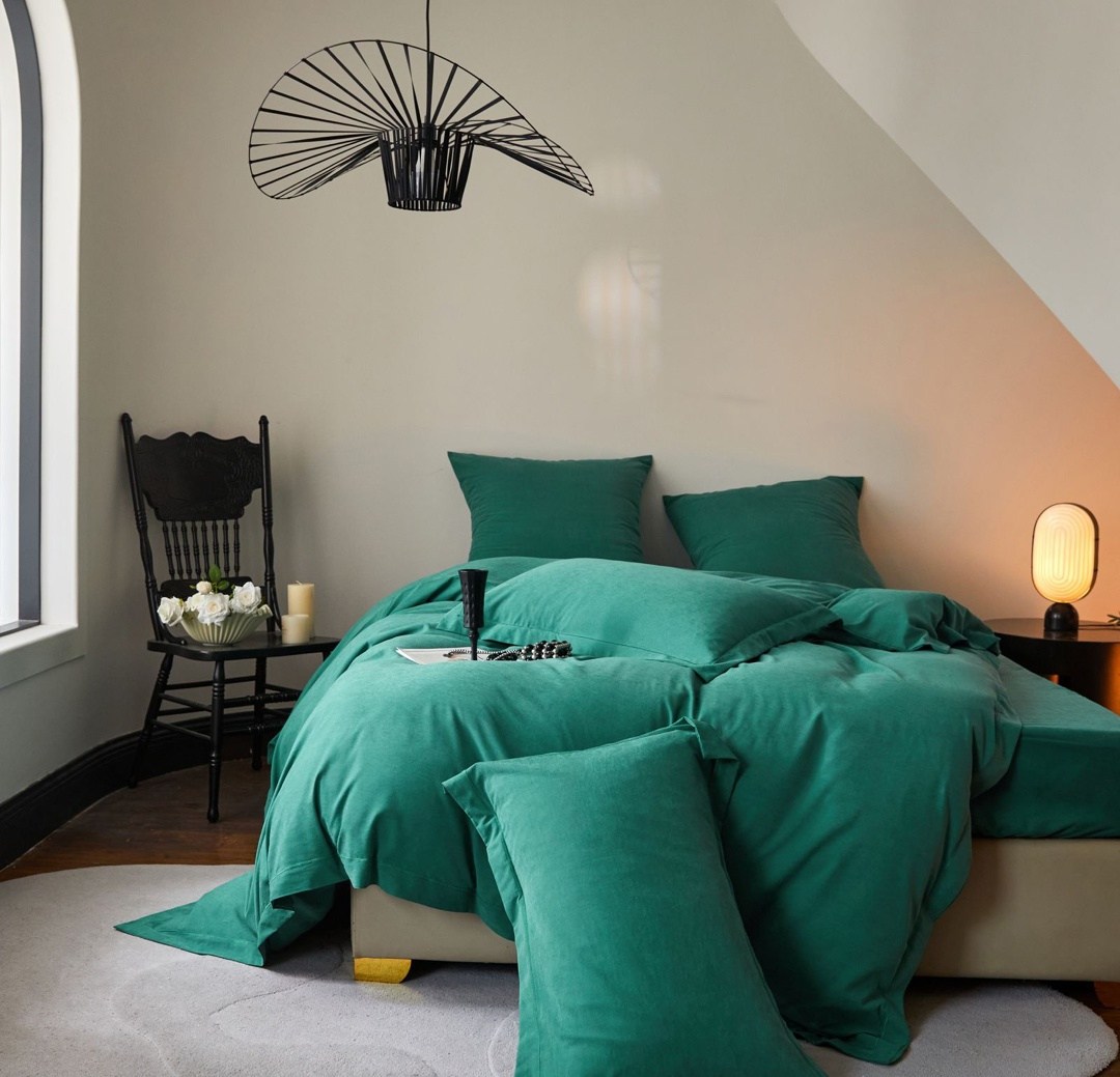 постельное белье однотонное,постельное белье изумрудного цвета,страйп сатин постельное изумруд,комплект постельного белья однотонный сатин,постельное белье комплект