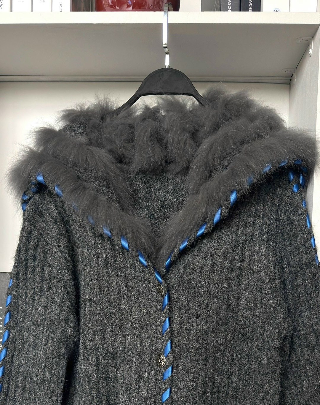 кардиган кофта,кардиган,кардиган с мехом,свитера с капюшоном,кардиган альпака