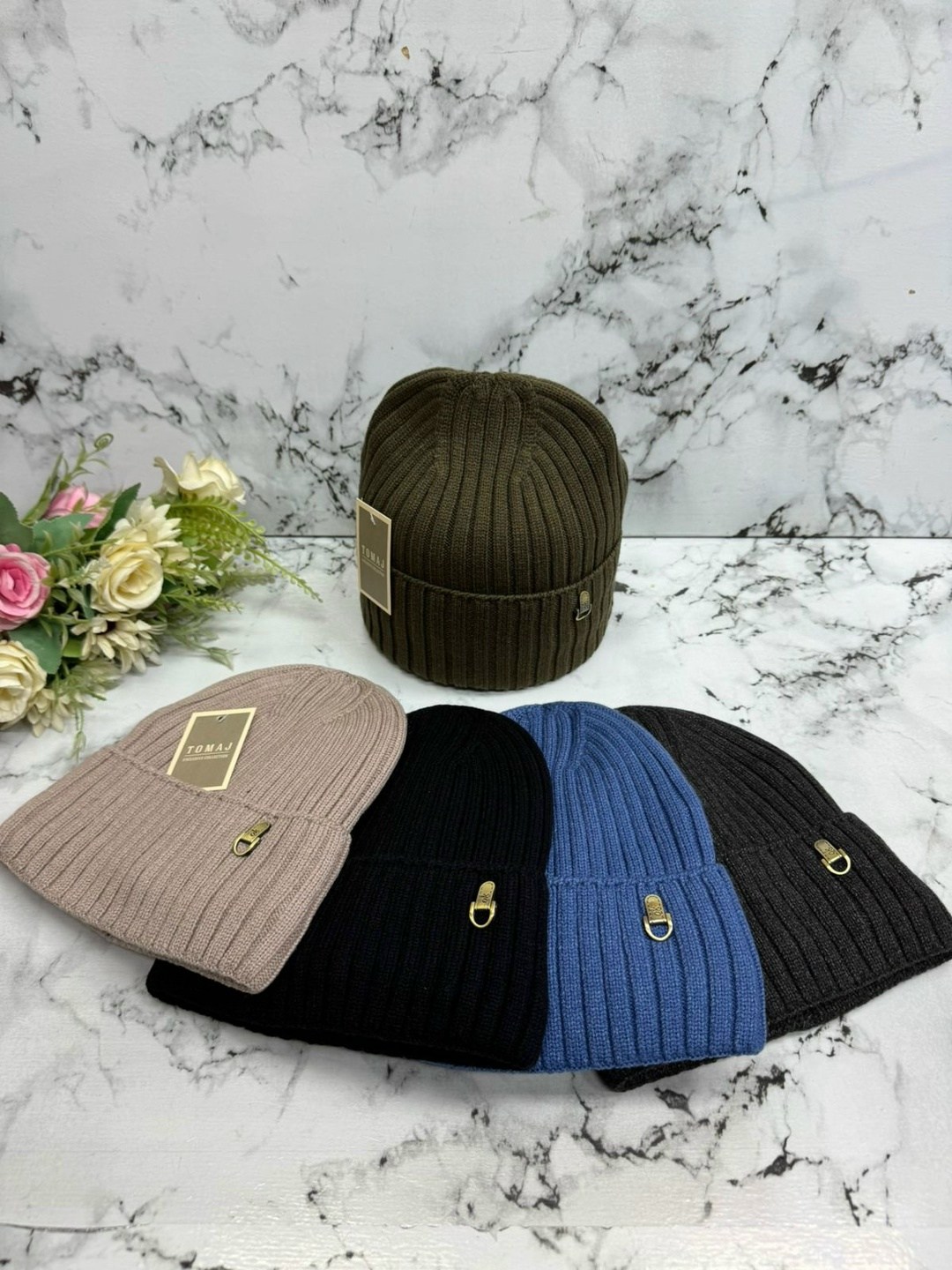 шапка,шапка демисезонная,шапка женская,шапка вязаная,женская вязаная шапка