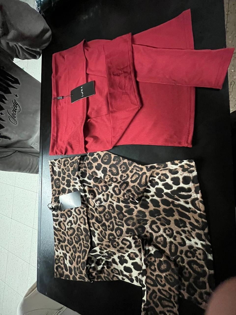 топ с открытыми плечами и длинными рукавами,женские топы с длинными рукавами,кофта с открытыми плечами,кофта женская,женские укороченные топы с открытыми плечами