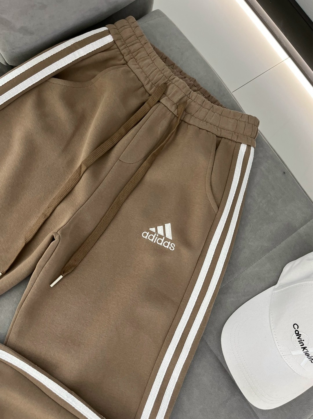 штаны спортивные adidas,спортивные штаны адидас мужские,спортивные брюки adidas,женские спортивные брюки adidas,мужские спортивные брюки adidas