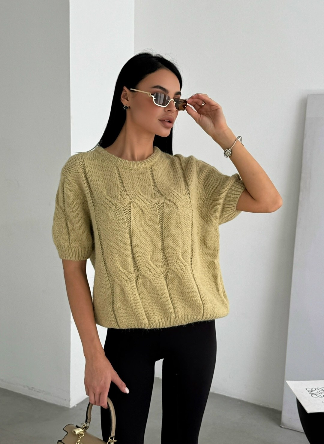 джемпер молочный,свитера вязаные,стильный джемпер,вязаная кофта,кофта женская