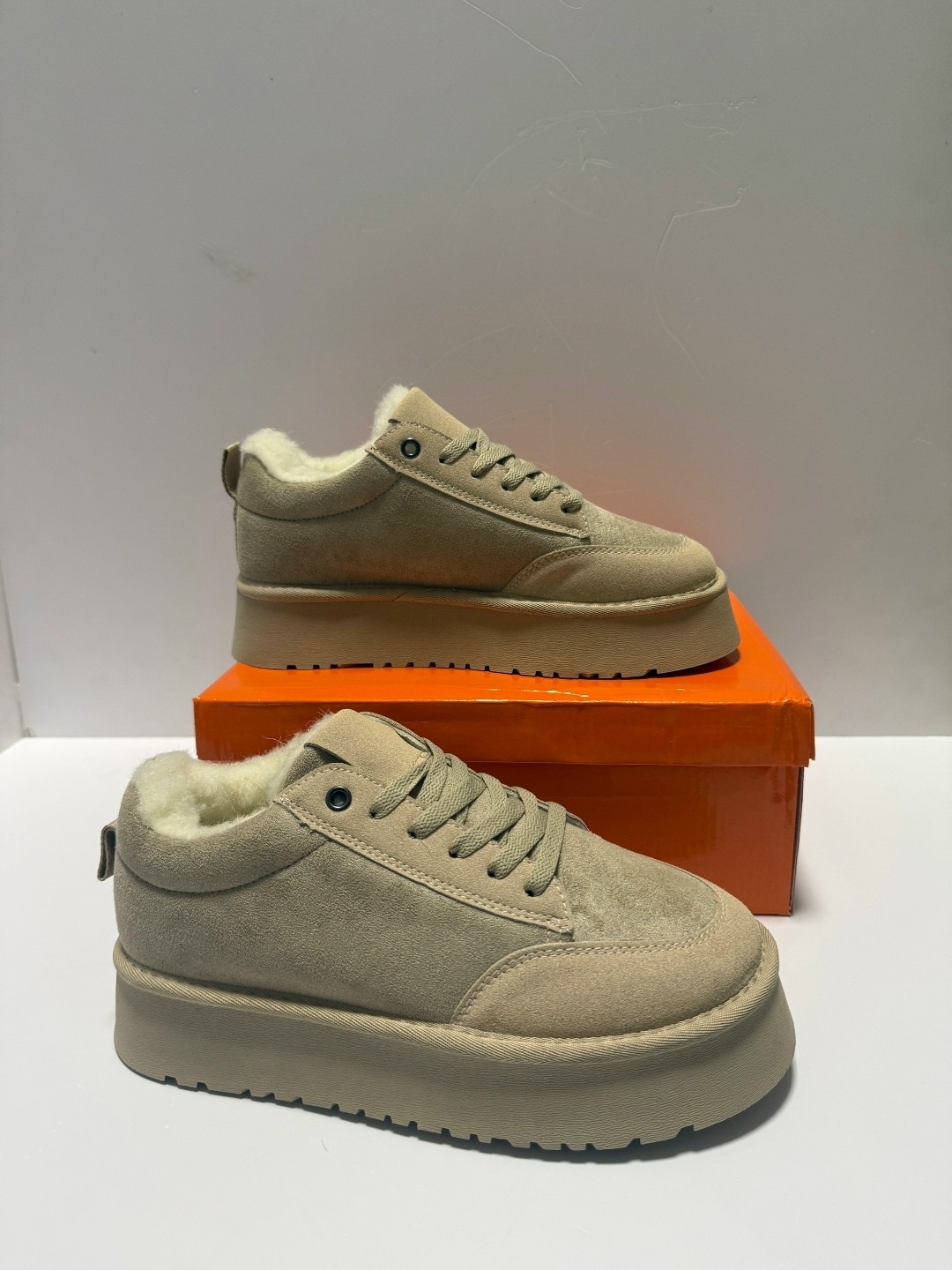 , женская,обуви,зимняя женская ,женские зимние кроссовки