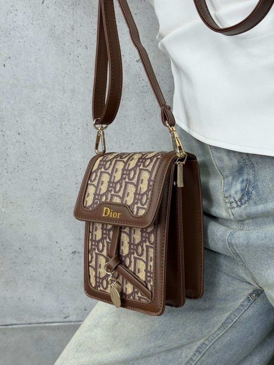 стильные сумочки,джинсы брюки,джинсы широкие,джинсы женские