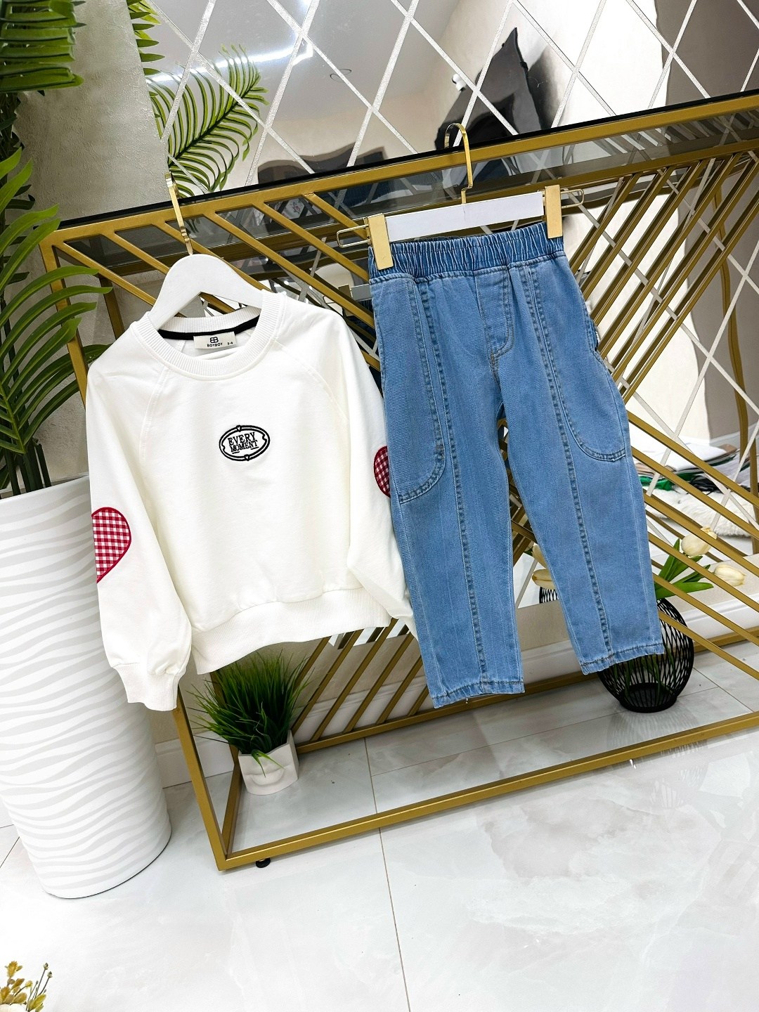 модные джинсы,детский свитшот,детские одежда,джинсы для мальчик,одежда для девочек