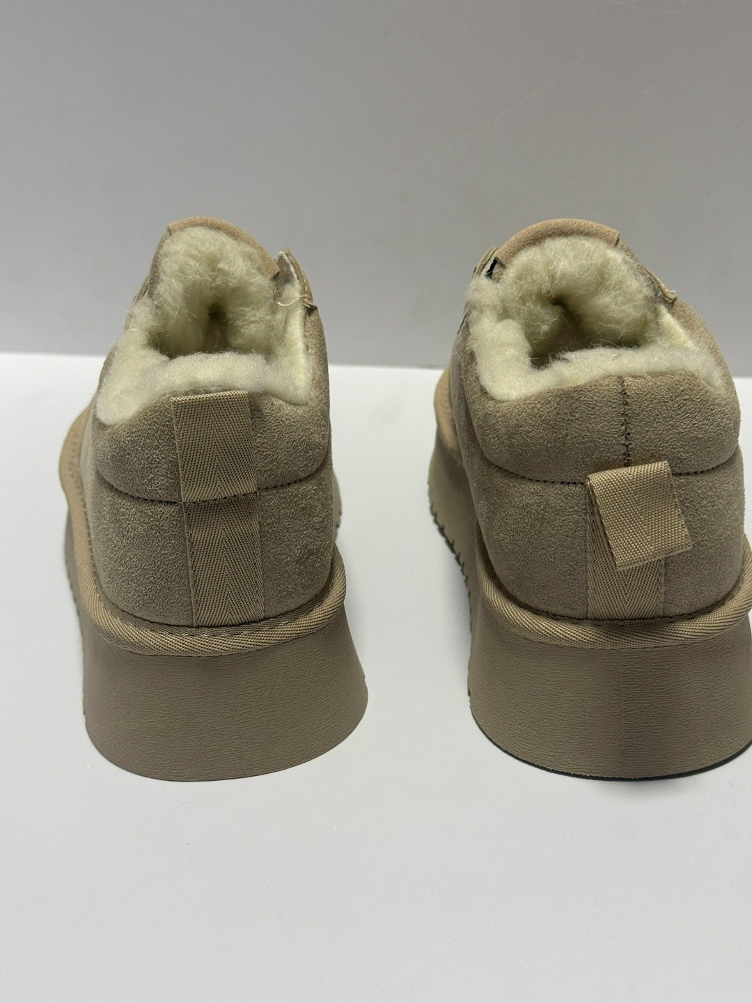 , женская,обуви,зимняя женская ,женские зимние кроссовки