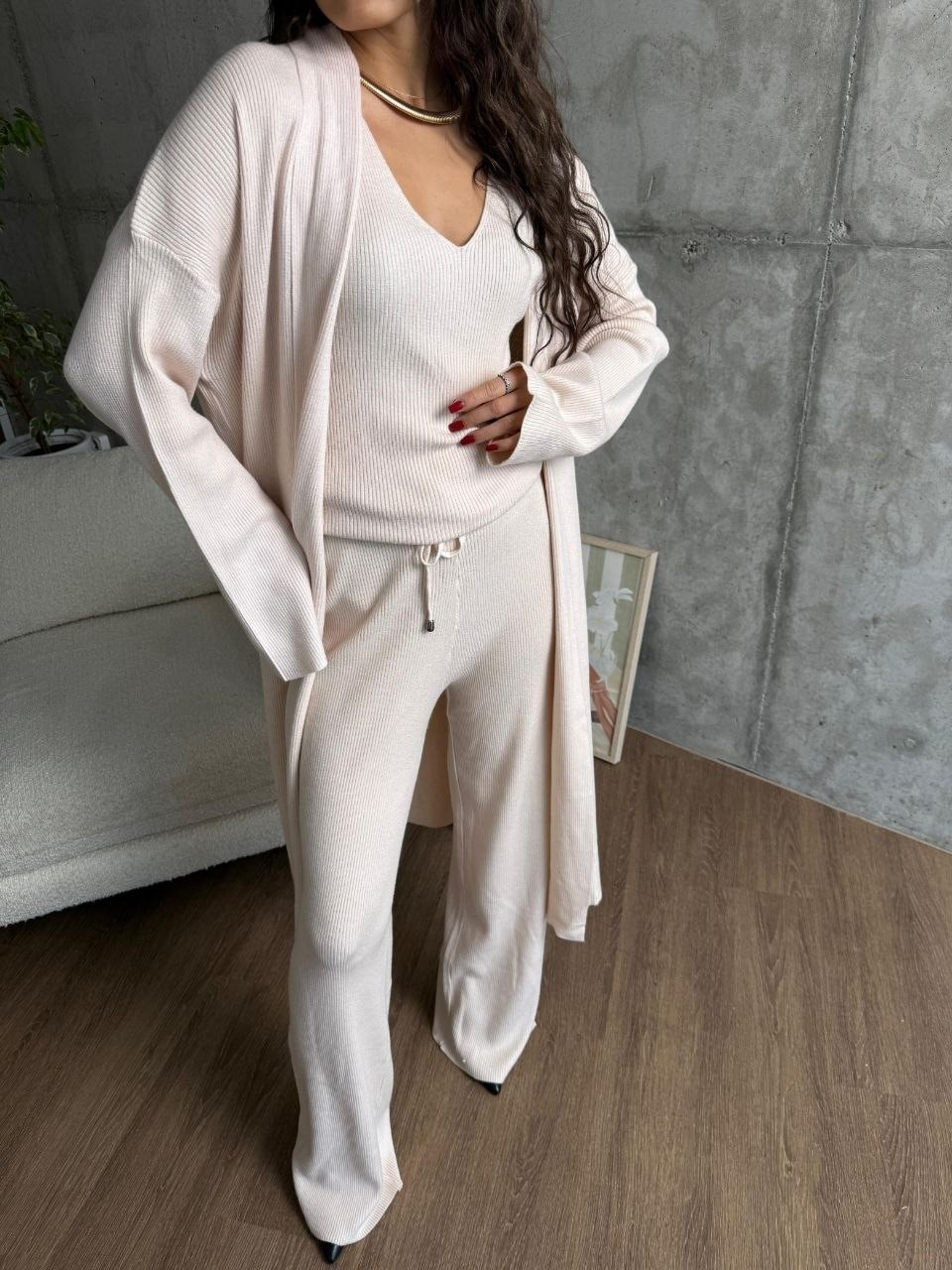 костюмы брючные,трикотажный брючный костюм,трикотажные костюмы,костюмы женские,кардиган голубой