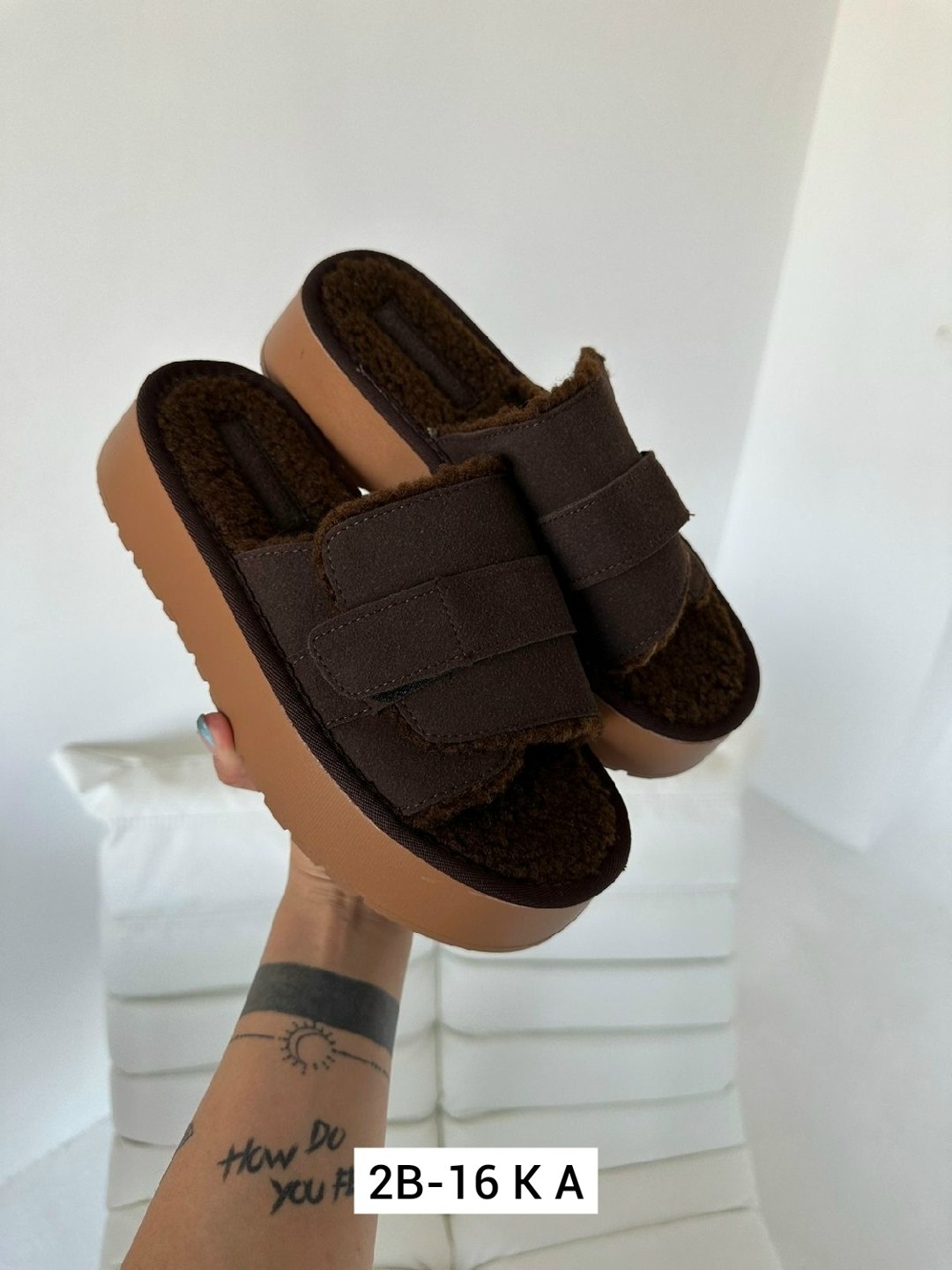 ,тапочки модные,модные шлепанцы,женские тапочки,тапки женские