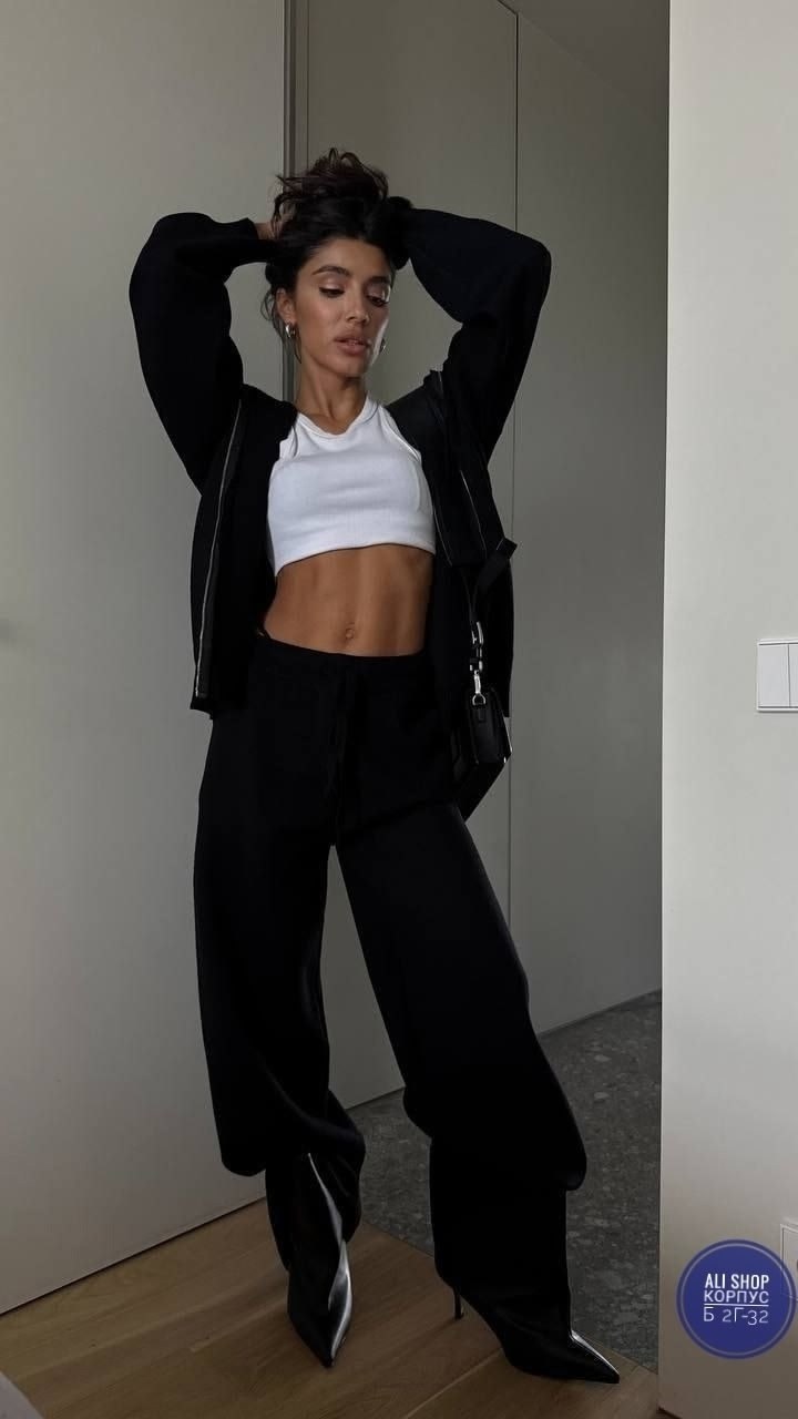 стильные костюмы,cпортивный костюм женский на флисе,женский костюм,спортивные костюм,женские спортивные костюмы