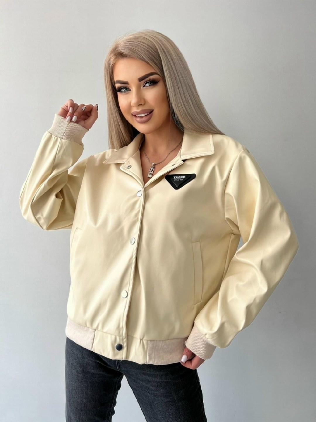 женская куртка из экокожи,куртка из экокожи,женская куртка бомбер,кожаная женская куртка,кожаная куртка бомбер женская