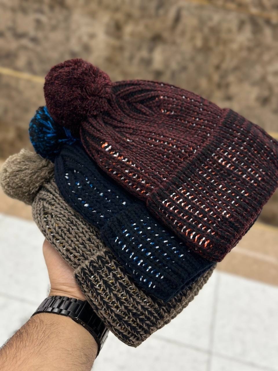 мужская вязаная шапка с помпоном,мужская вязаная шапка,шапка мужская с помпоном,шапка вязаная,мужская шапка