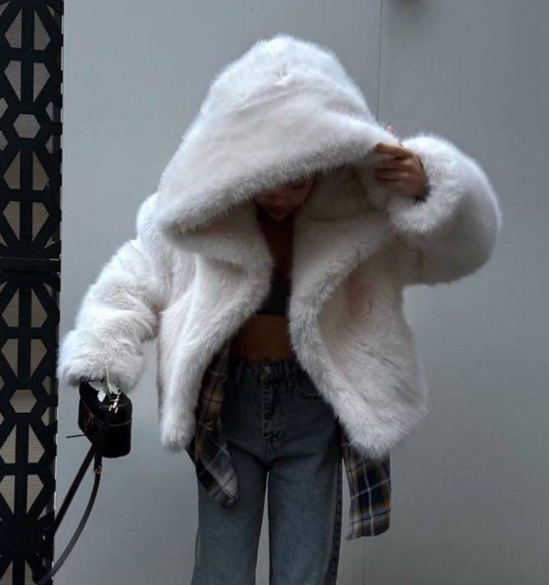 шуба короткая,шубка,шуба искусственная,меховая куртка,женская шуба