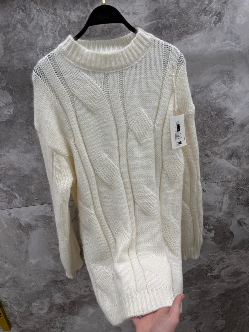 вязаные свитера,женские свитера,модные свитера,свитер с косами,свитер