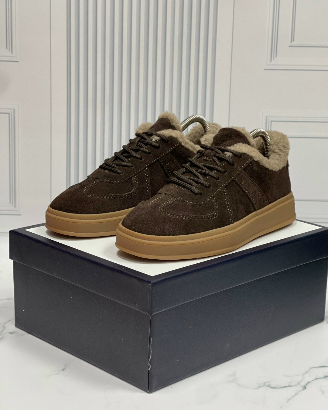 ,замшевые кроссовки,кеды loro piana,loro piana кроссовки,кроссовки брендовые