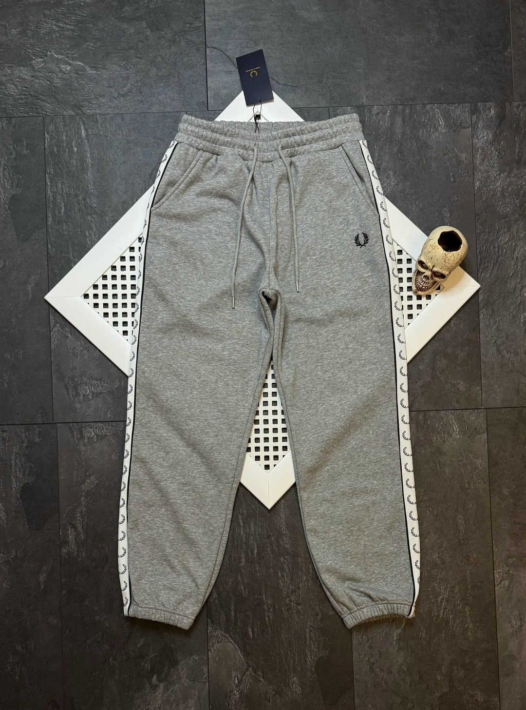 спортивные брюки,спортивные брюки мужские,штаны мужские спортивные,спортивный штаны,брюки спортивные штаны