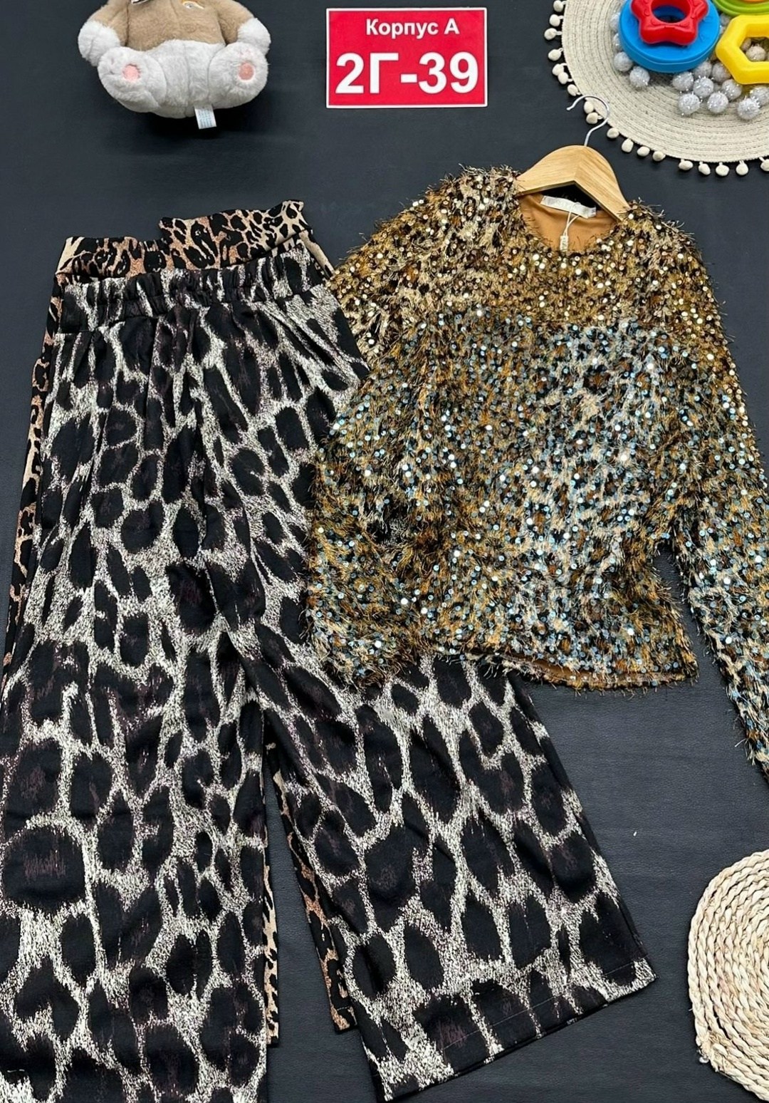 костюмчик,леопардовые костюмы,костюм с брюками,одежда для девочек,костюмы двойки