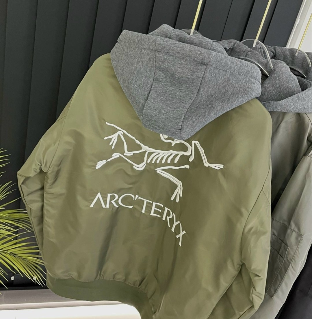 демисезонная куртка,повседневная куртка,куртка модная,куртка,куртка мужская модная