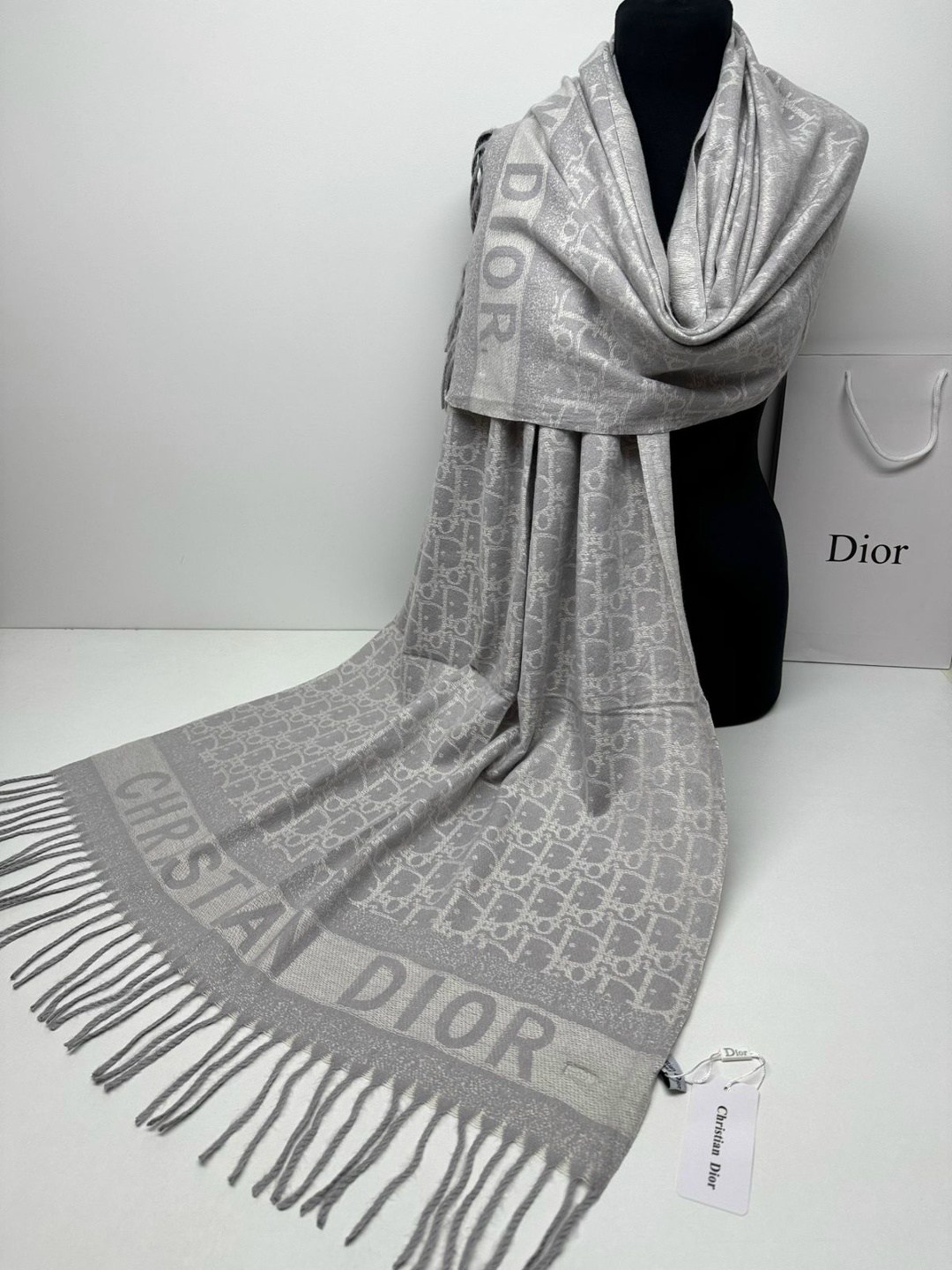 палантины dior,палантин christian dior,палантин диор,шарф dior,палантин женские