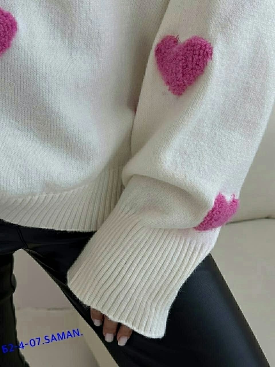 свитер с сердечками,женская кофта,женские свитера,модные свитера,свитер