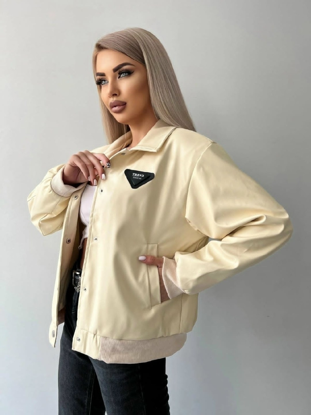 женская куртка из экокожи,куртка из экокожи,женская куртка бомбер,кожаная женская куртка,кожаная куртка бомбер женская