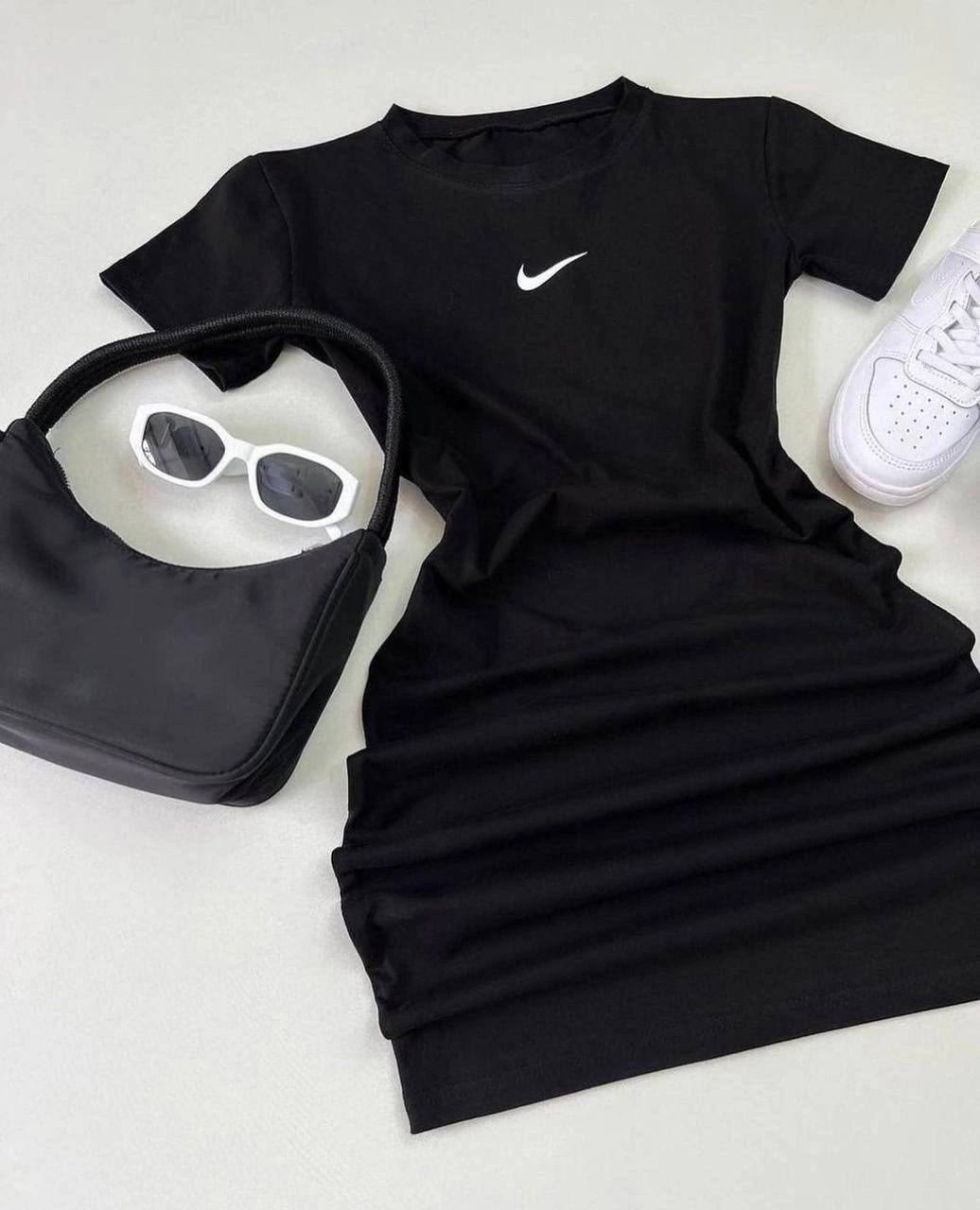 платье в спортивном стиле,черное спортивное платье,спортивное платье,платье найк черное,платье облегающее