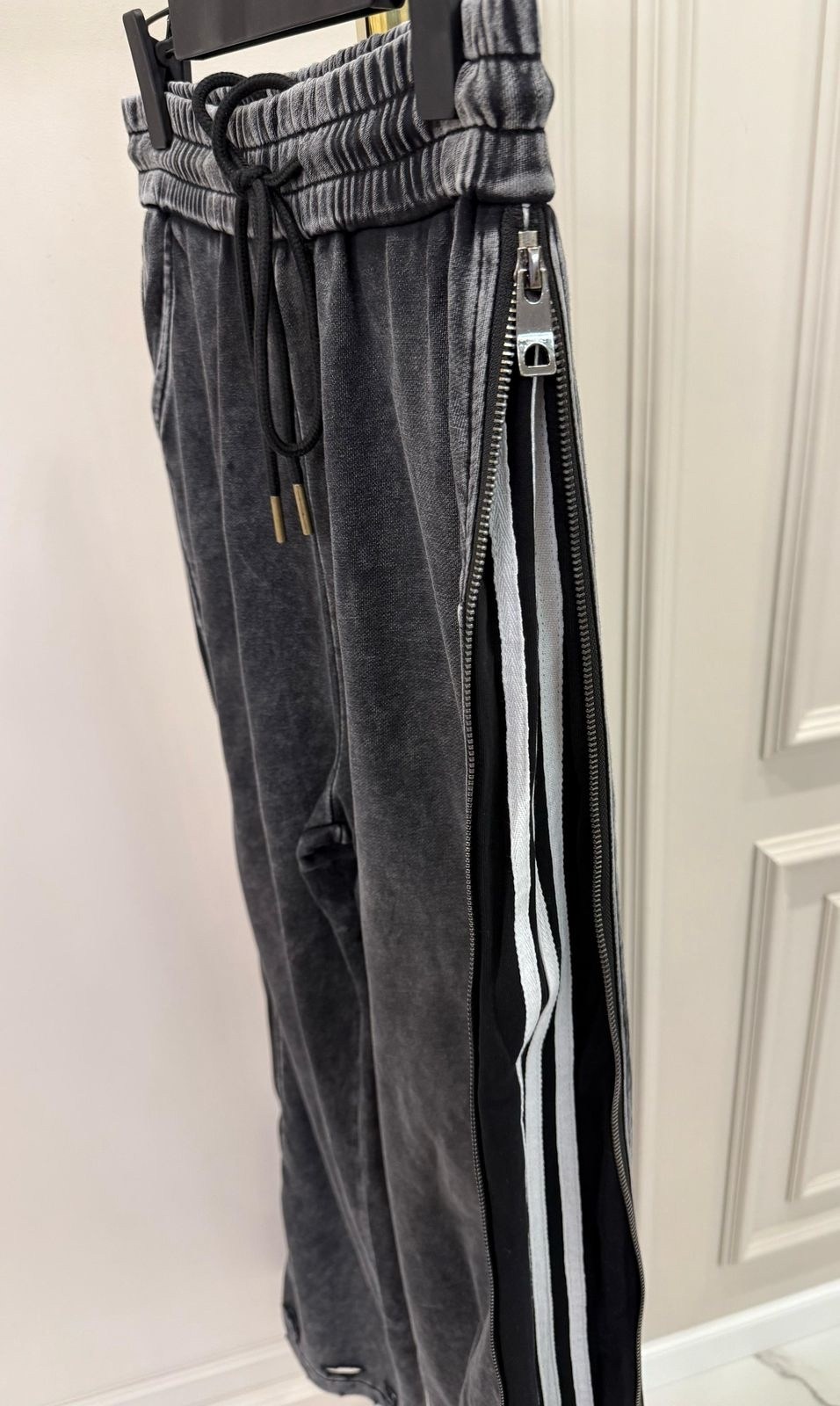 широкие брюки,брюки свободные,джинсы брюки,джинсы широкие,джинсы с полосками