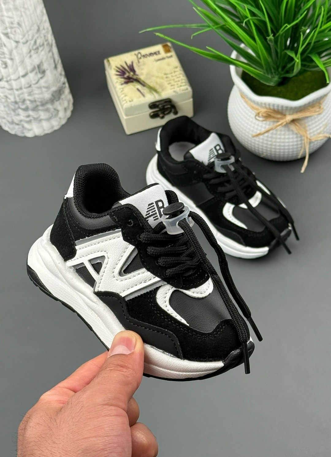 детские кроссовки,модные кроссовки,спортивная  для мальчика,кроссовки,кроссовки для мальчика девочки