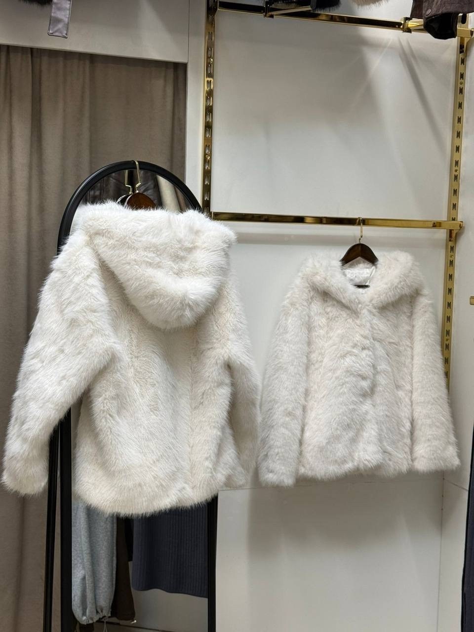 шуба короткая,шубка,шуба искусственная,меховая куртка,женская шуба