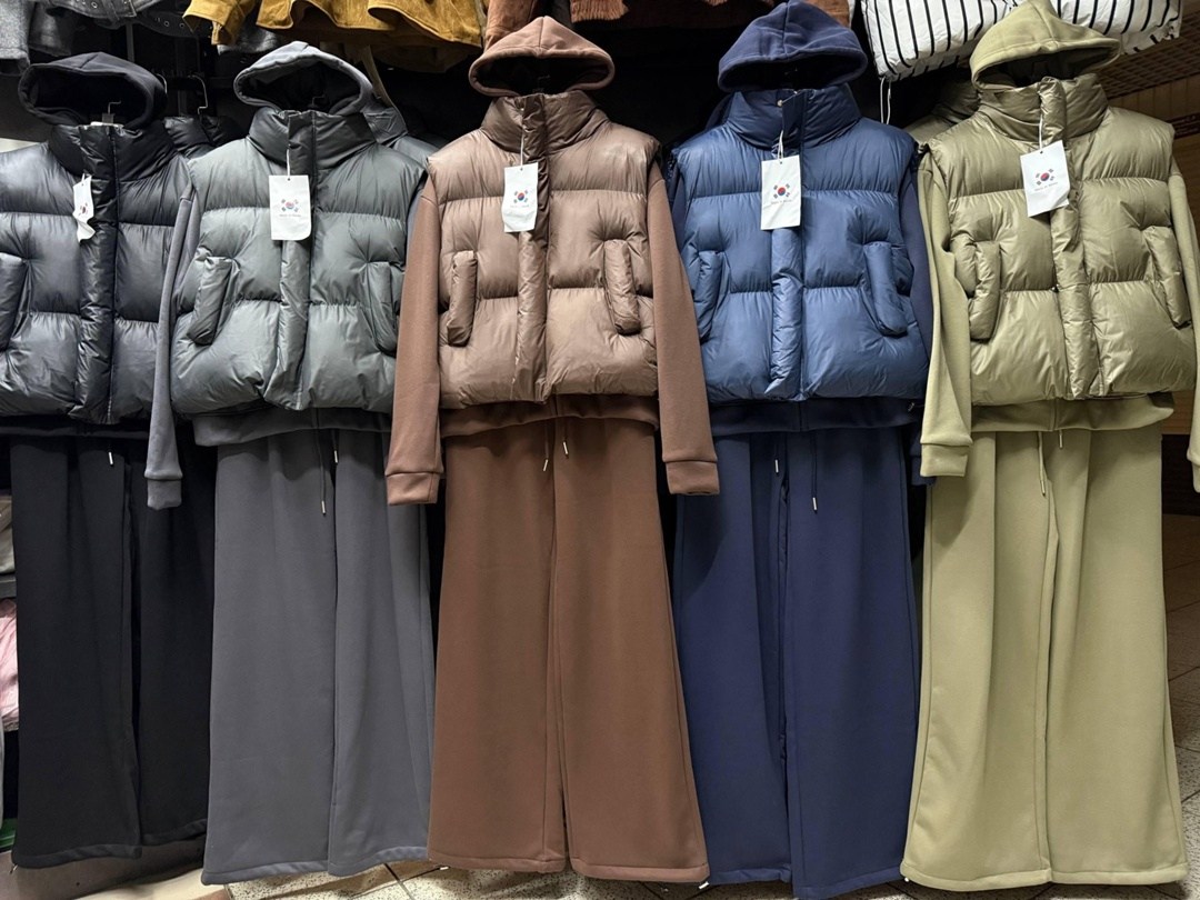 костюм на флисе,костюм тройка женский,спортивные костюмы,костюм женский на флисе,теплый костюм