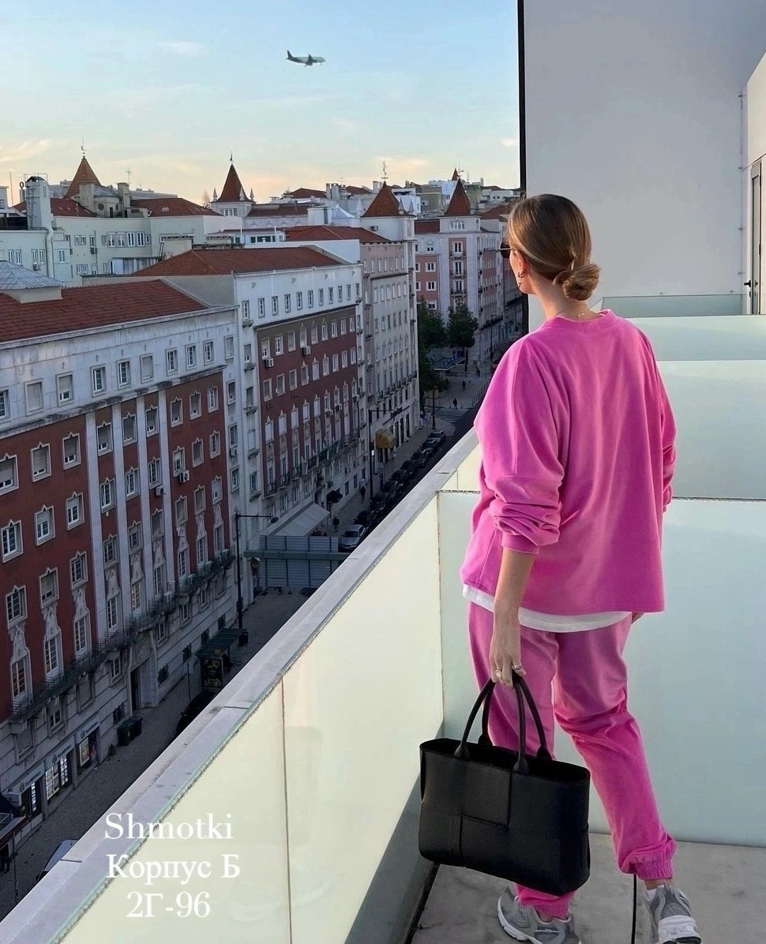 велюровый спортивный костюм двойка,велюровый брючный костюм женский,велюровые костюмы,костюм женский велюровый,костюм свободного кроя