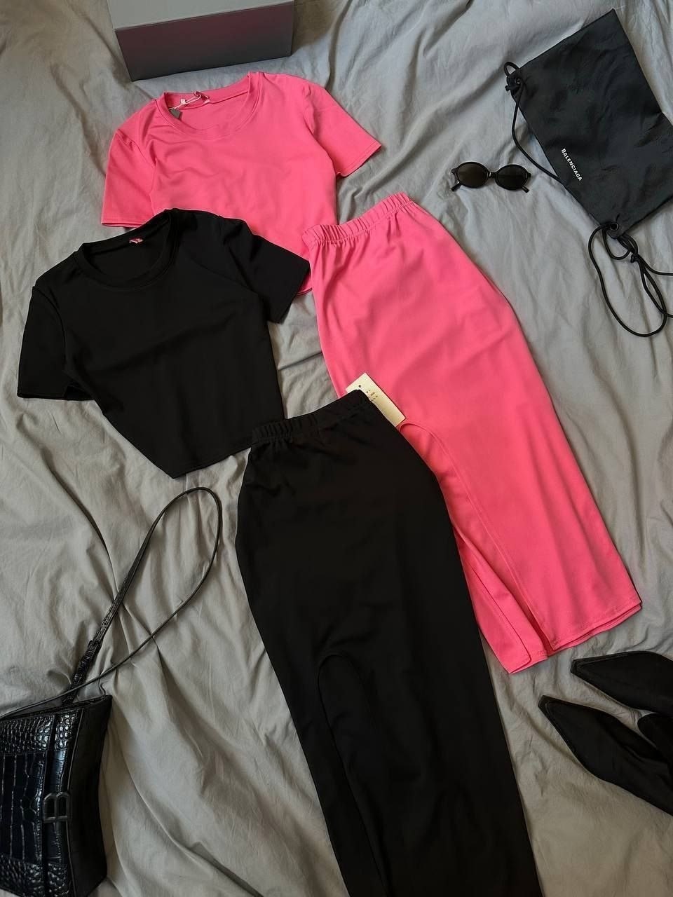 трикотажный костюм двойка с юбкой,костюм кроп топ,костюм топ юбка,комплект костюм,костюмы женские с юбкой