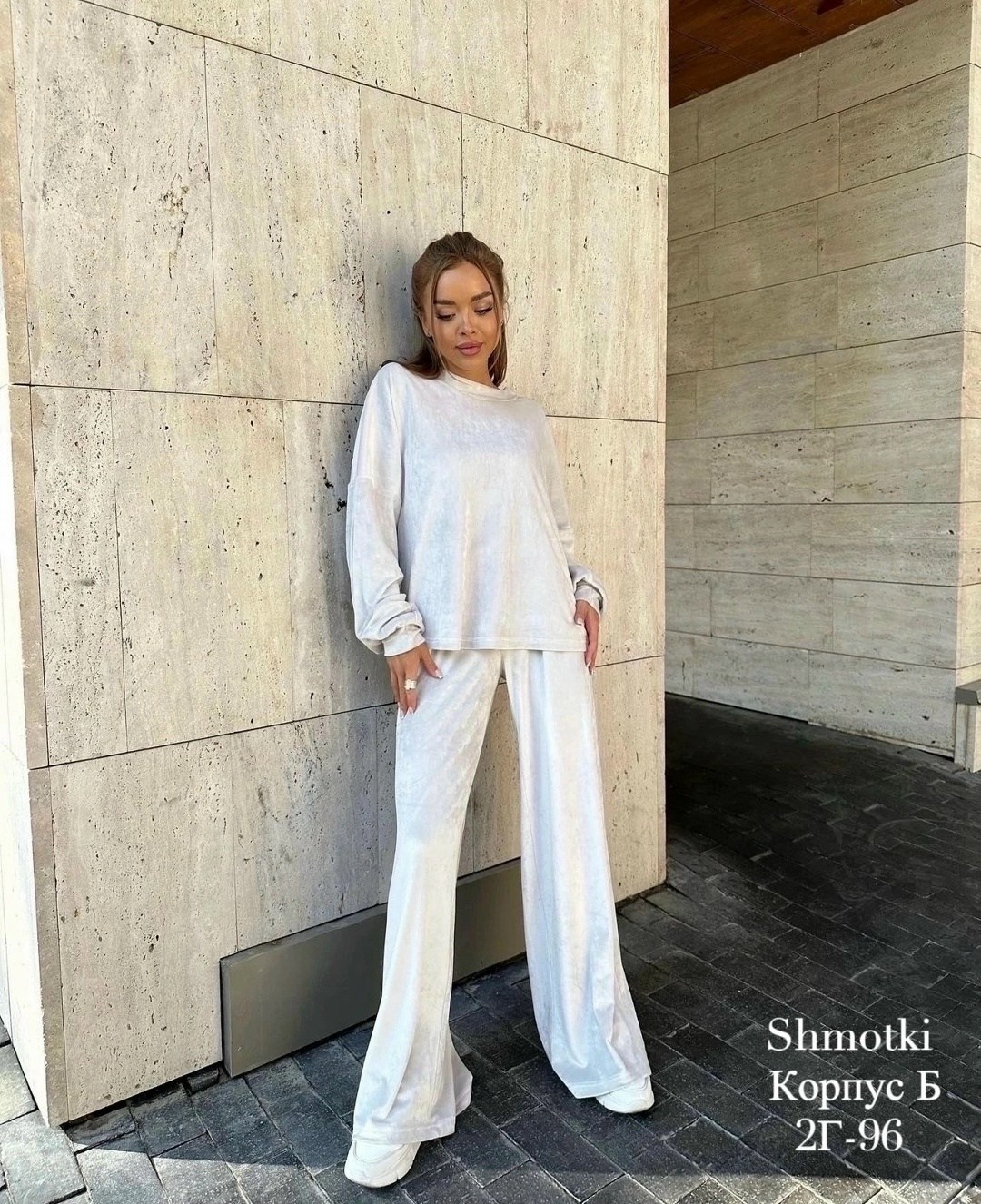 велюровый спортивный костюм двойка,велюровый брючный костюм женский,велюровые костюмы,костюм женский велюровый,костюм свободного кроя