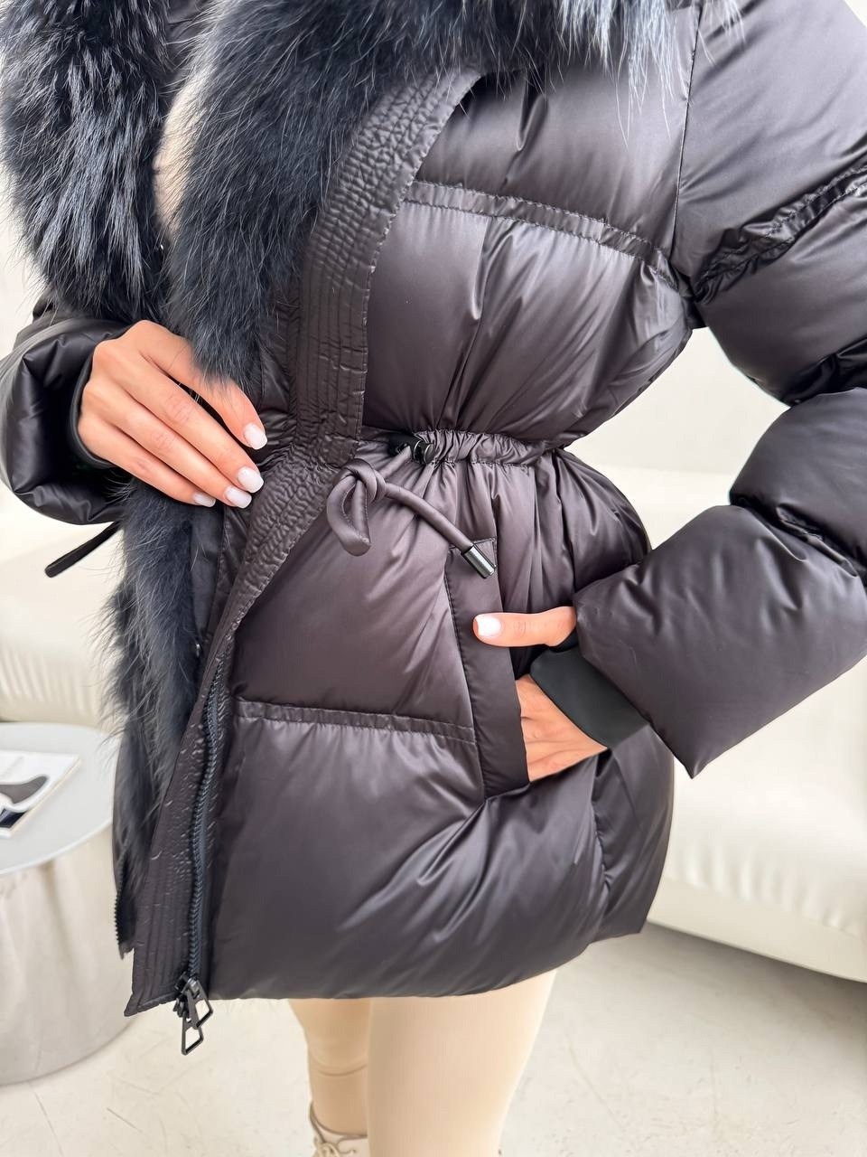 пуховики с мехом,пуховики с натуральным мехом,куртка пуховик с натуральным мехом,пуховик черный,пуховик женский