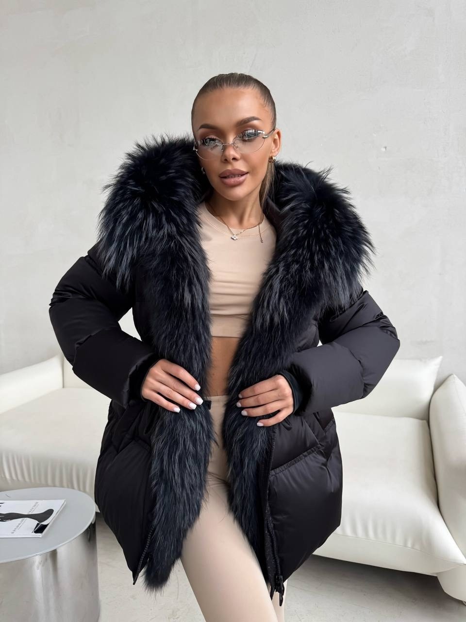 пуховики с мехом,пуховики с натуральным мехом,куртка пуховик с натуральным мехом,пуховик черный,пуховик женский