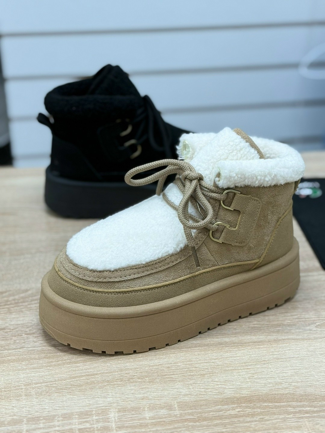 ,угги женские,угги зимние на платформе, женская,женские угги зимние