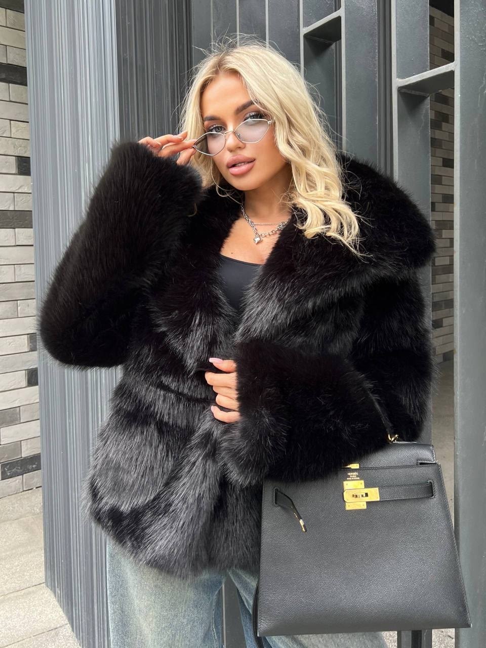 шуба белая,шуба искусственная,шубка белая,шубка,шуба из искусственного меха