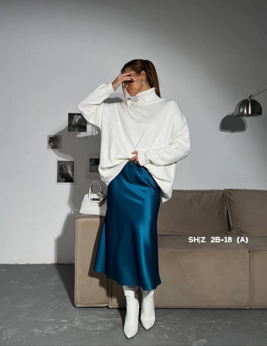 оверсайз свитер,удлиненный свитер,джемпер оверсайз,бежевый джемпер,модная кофта