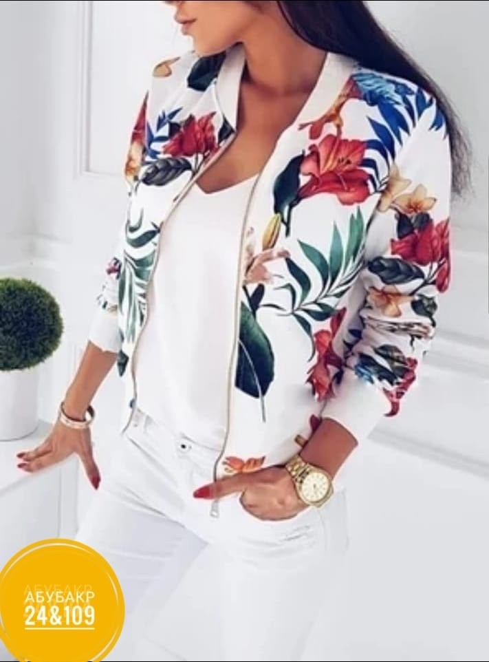 женский бомбер,куртка бомбер женская,куртка с цветочным принтом,модная женская куртка,бомбер с цветочным принтом