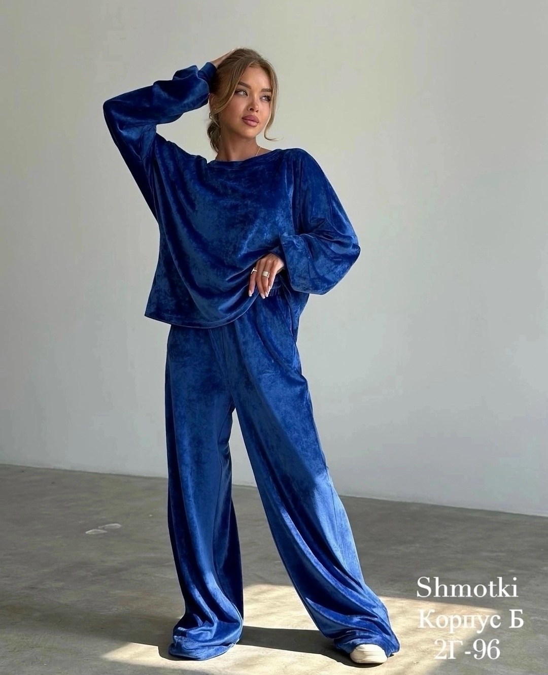велюровый спортивный костюм двойка,велюровый брючный костюм женский,велюровые костюмы,костюм женский велюровый,костюм свободного кроя