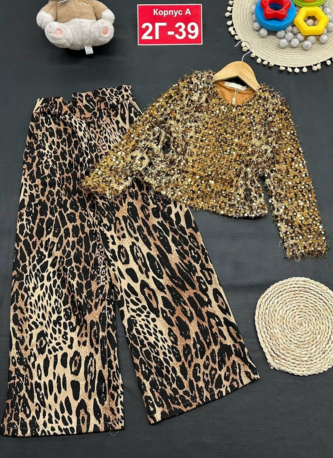 костюмчик,леопардовые костюмы,костюм с брюками,одежда для девочек,костюмы двойки