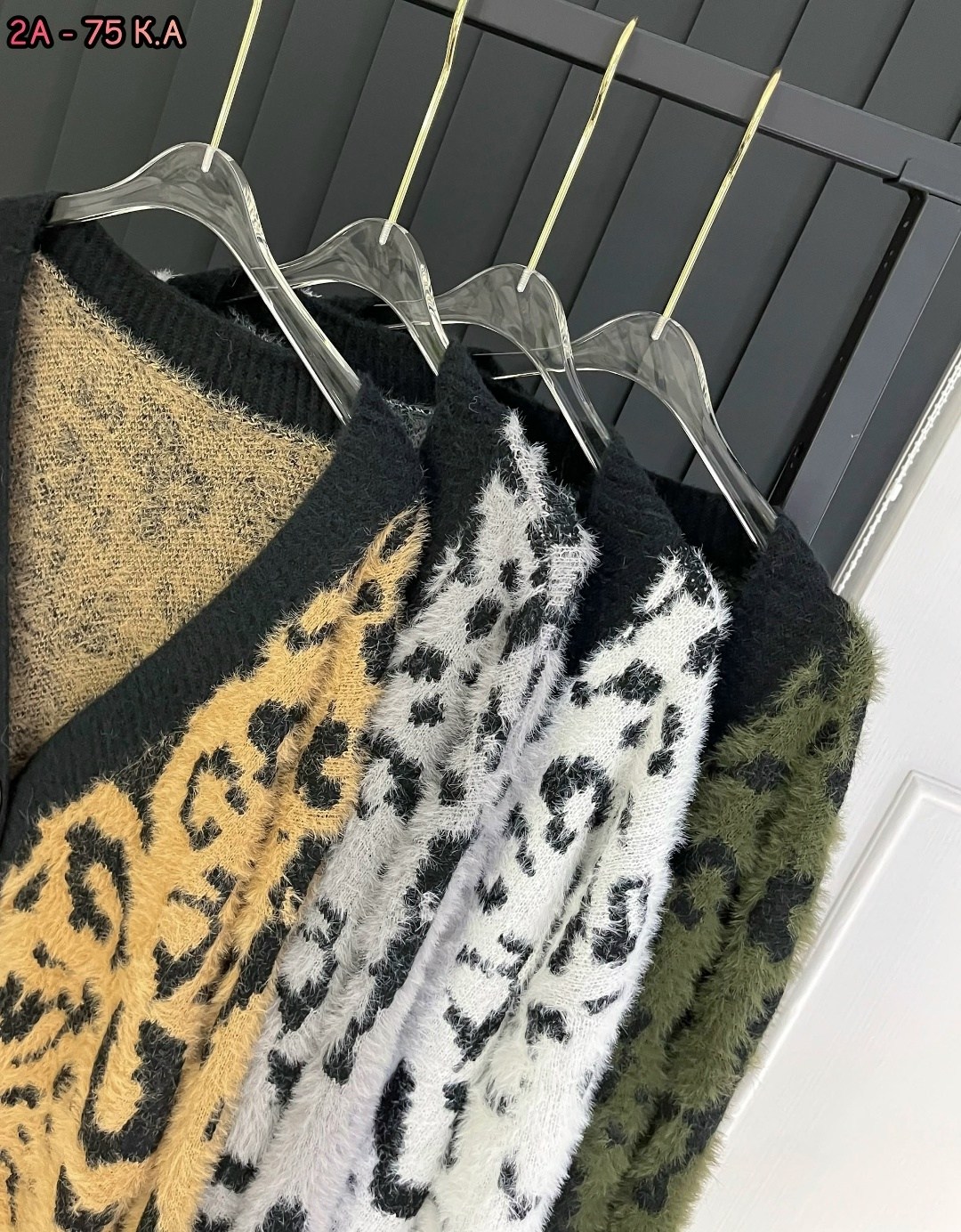 женские кардиганы,женский вязаный кардиган,женский вязаный кардиган с леопардовым принтом,кардиган,вязаные кардиганы