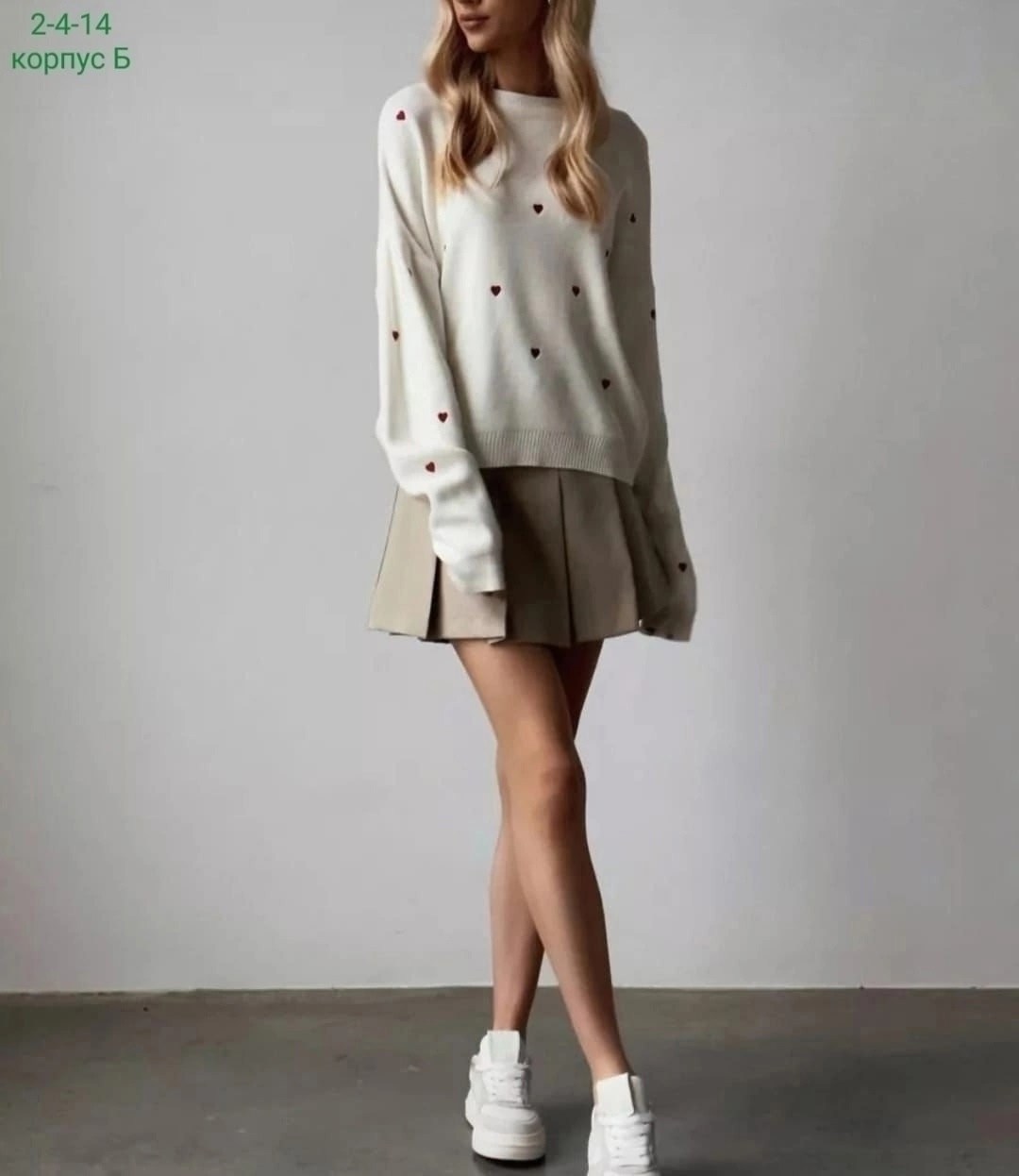 женская кофта,джемпер с сердечками,свитер с сердцем,кофта с сердцем,свитер с сердечками