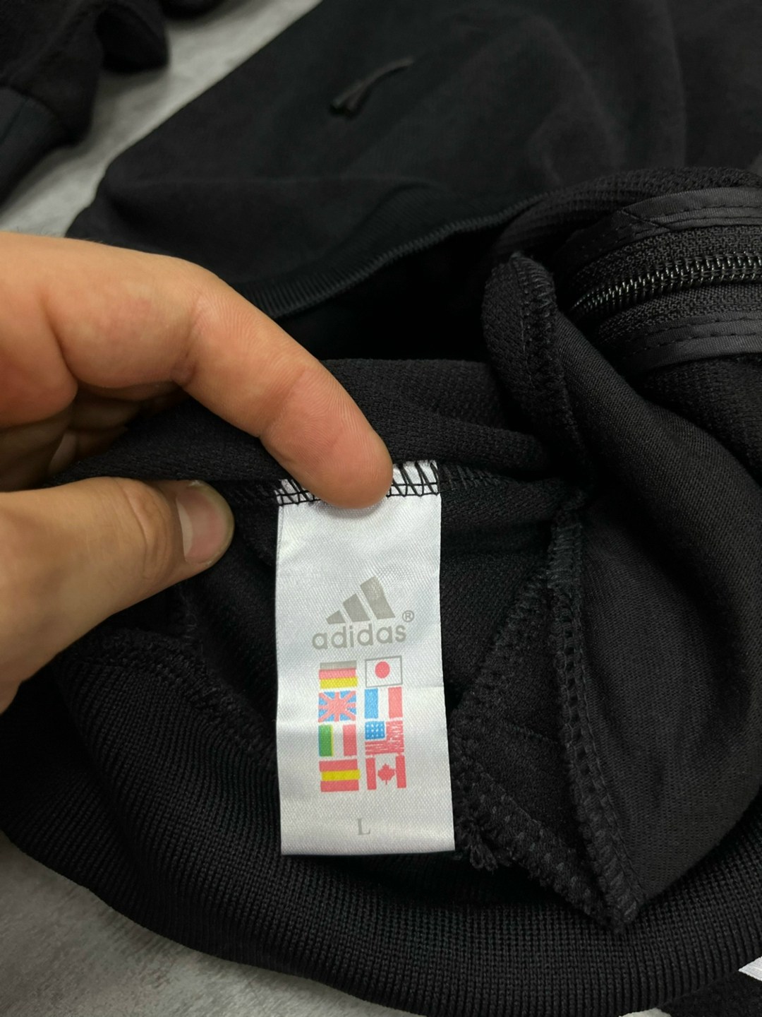 мужской спортивный костюм adidas,спортивные костюмы адидас,спортивный костюм adidas,спортивные костюмы адидас мужские,костюмы адидас