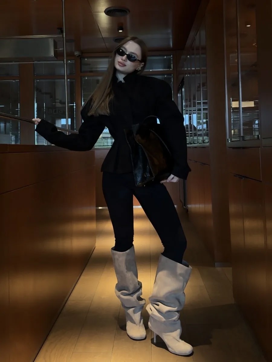 сапоги высокие,модные сапоги,сапоги бежевые,элегантные сапоги,женские сапоги