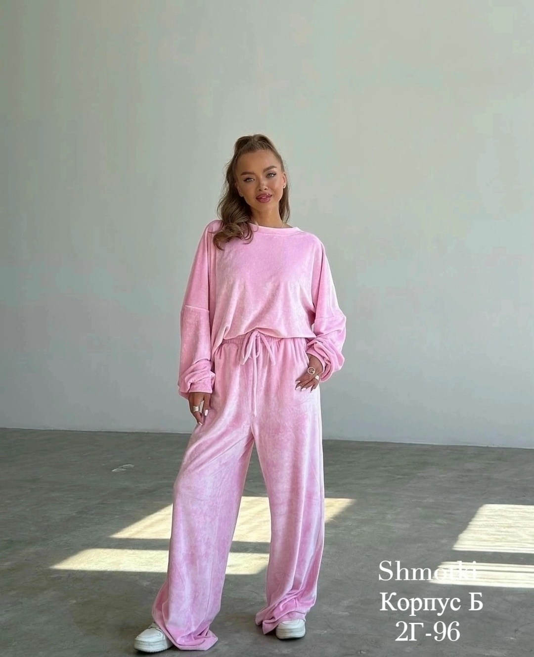 велюровый спортивный костюм двойка,велюровый брючный костюм женский,велюровые костюмы,костюм женский велюровый,костюм свободного кроя