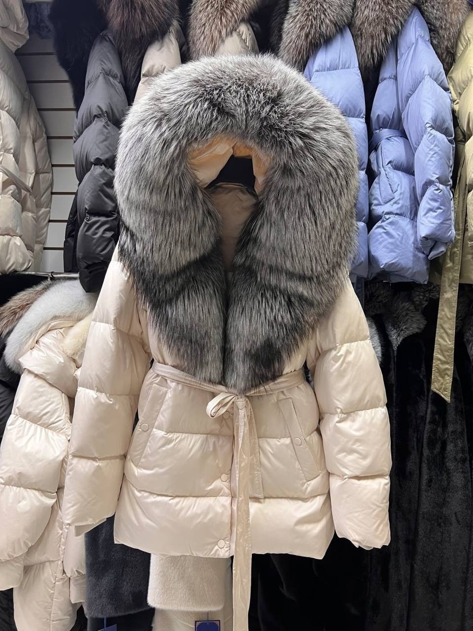 пуховик люкс,пуховики с мехом,куртка пуховик,пуховик повседневный,пуховики с натуральным мехом