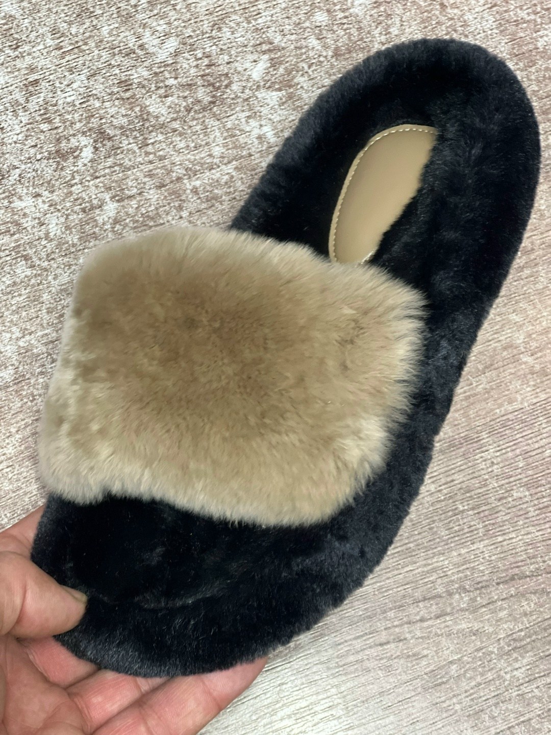 меховые тапочки,пушистые тапочки домашние,домашние тапочки,женские домашние тапочки,тапочки домашние меховые