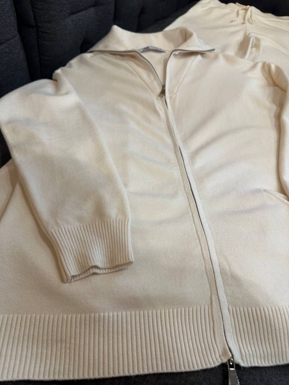 костюмы брючные,женский брючный костюм,шелковый брючный костюм женский,женский костюм с брюками,бежевый костюм