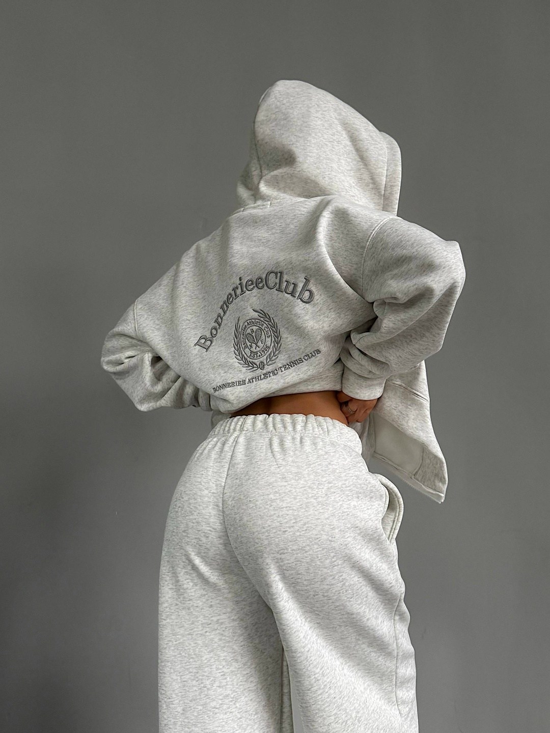 стильные костюмы,костюмы женские,спортивные костюмы,спортивные костюмы женские,