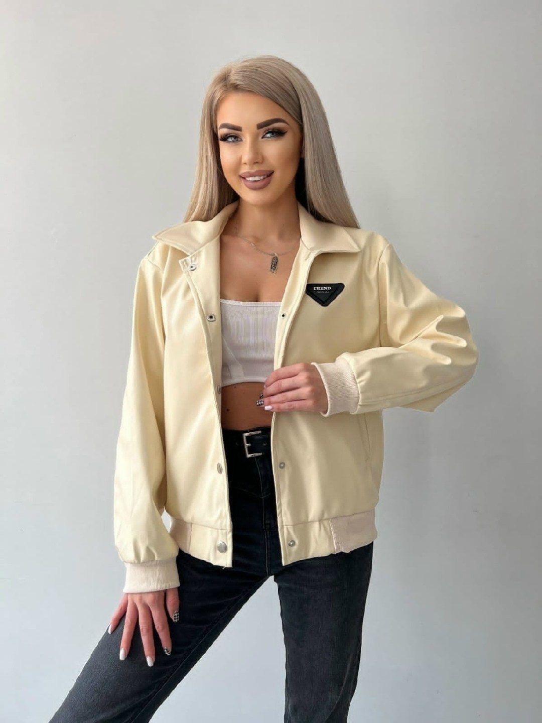 женская куртка из экокожи,куртка из экокожи,женская куртка бомбер,кожаная женская куртка,кожаная куртка бомбер женская